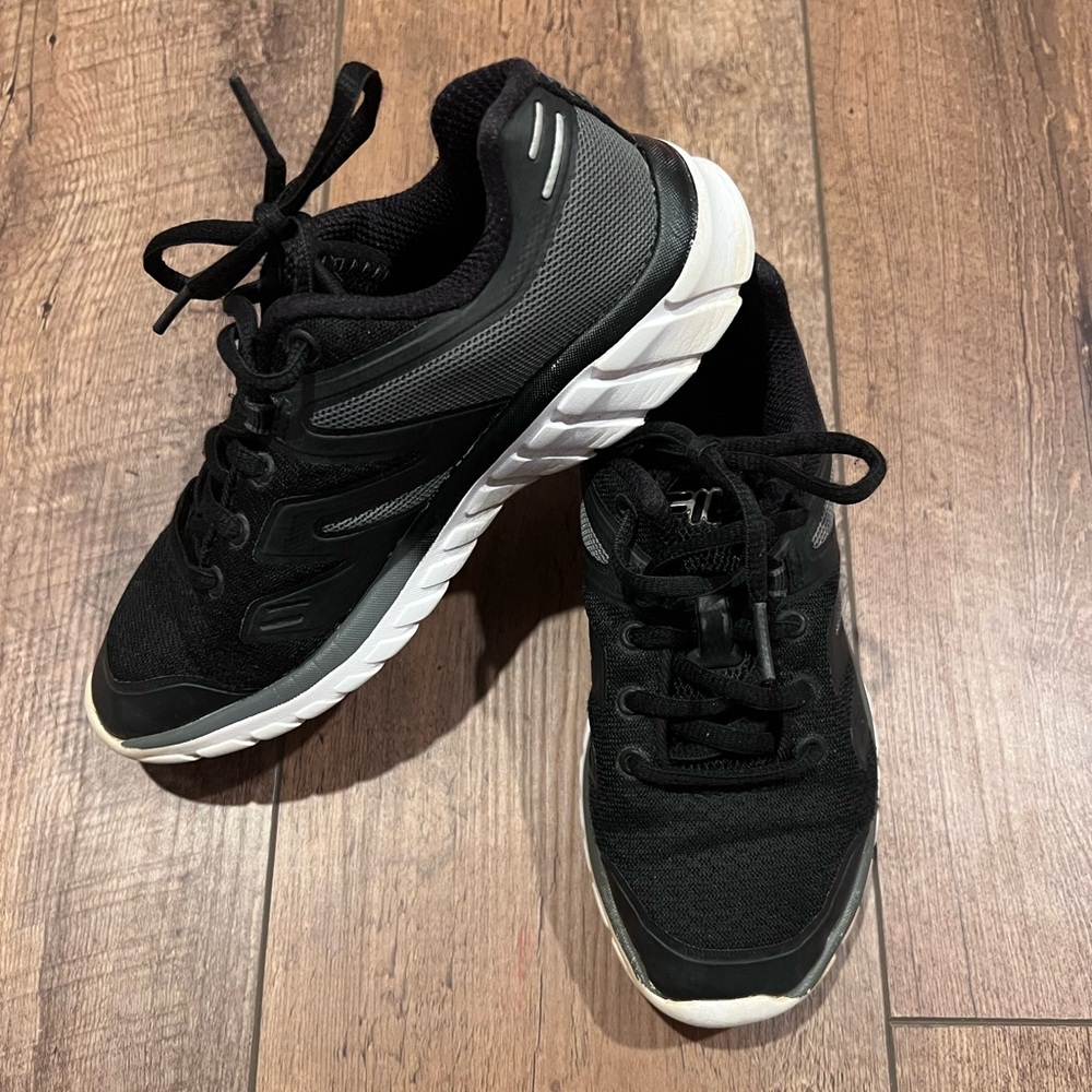 Fila Boys Sneakers, size 1